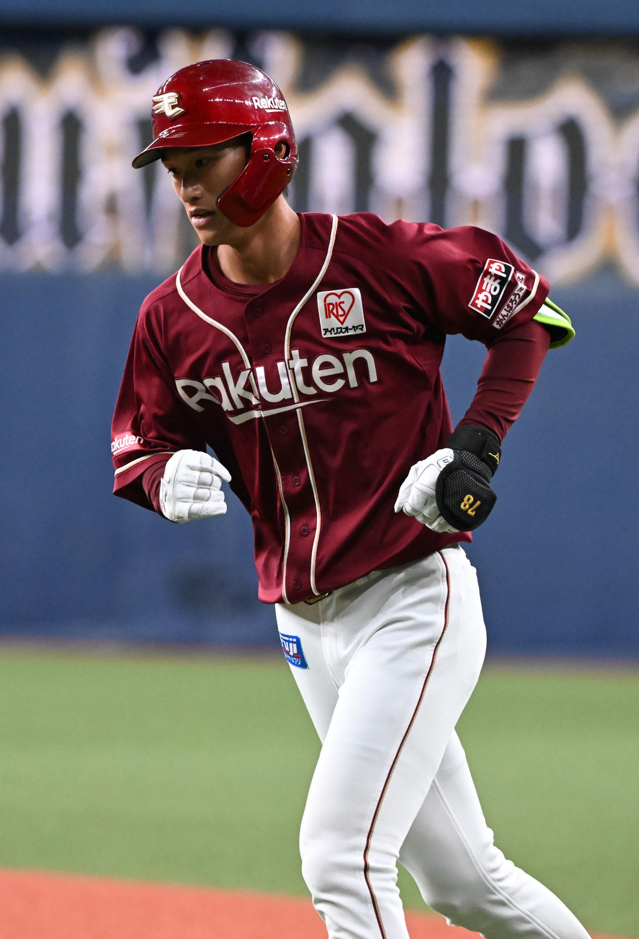 オリックス対楽天　2回表楽天1死一、三塁、プロ初打席の吉野は遊ゴロ併殺に倒れる（撮影・和賀正仁）