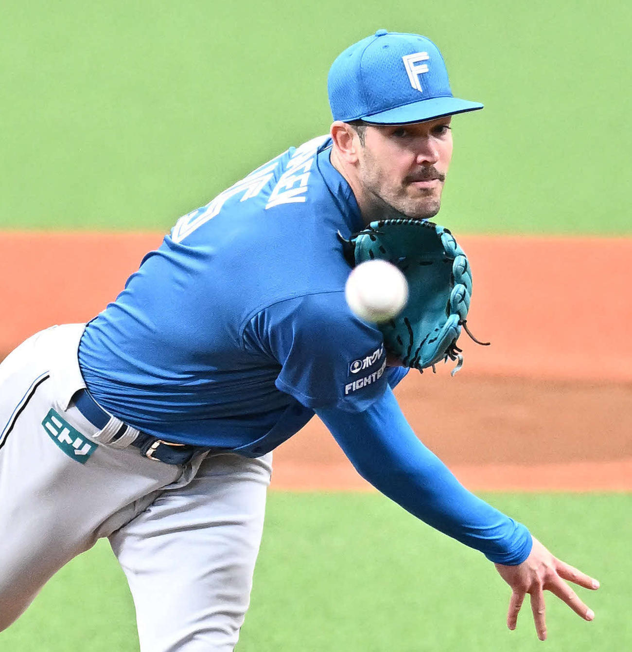 西武対日本ハム　今季初勝利を挙げた日本ハム先発のバーヘイゲン（撮影・滝沢徹郎）