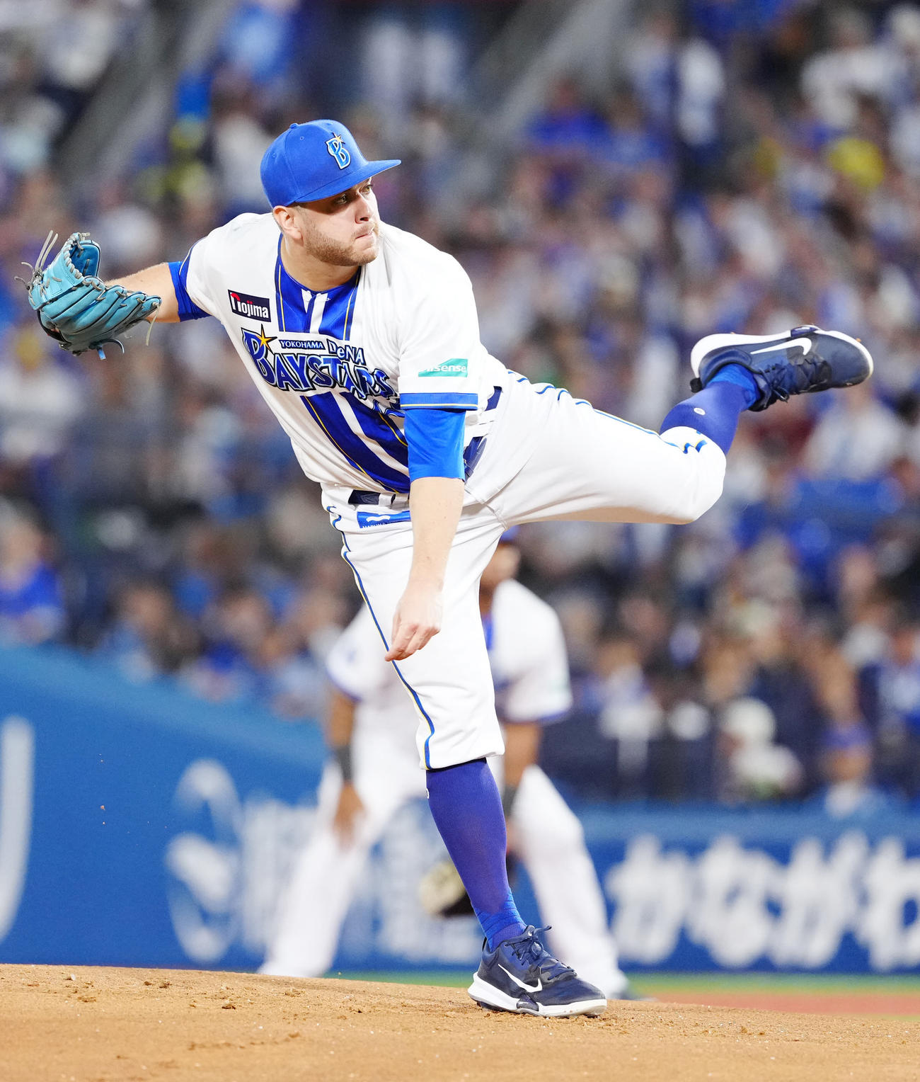 DeNA対ヤクルト　DeNA先発のケイ（撮影・江口和貴）