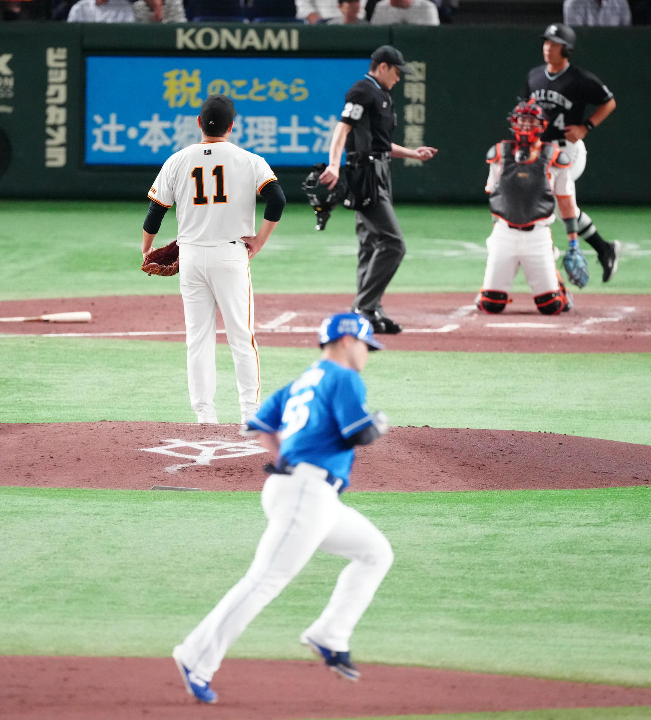 巨人対中日　3回表中日2死一塁、細川に2点本塁打を浴びる田中将（撮影・鈴木みどり）