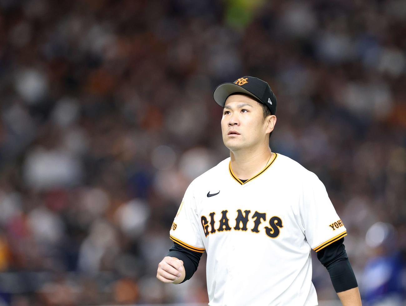 巨人対中日　6回表中日の攻撃を抑え、ベンチに引き揚げる田中将（撮影・浅見桂子）