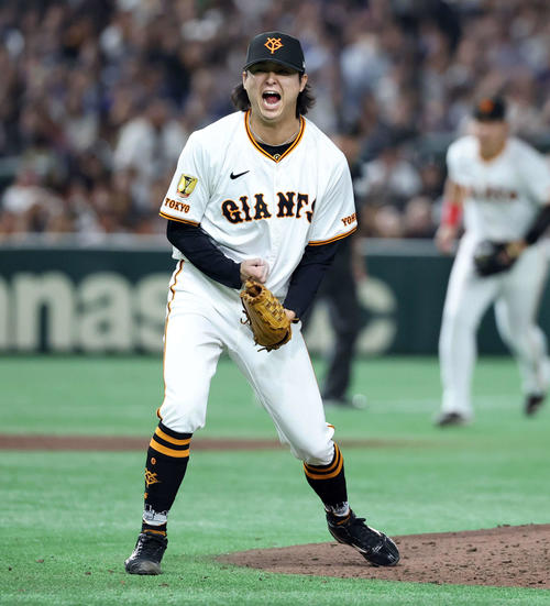 【巨人】田中瑛斗が中田翔の登場曲でマウンドへ 200勝かかる田中将大の勝利権利守り雄たけび - プロ野球 : 日刊スポーツ