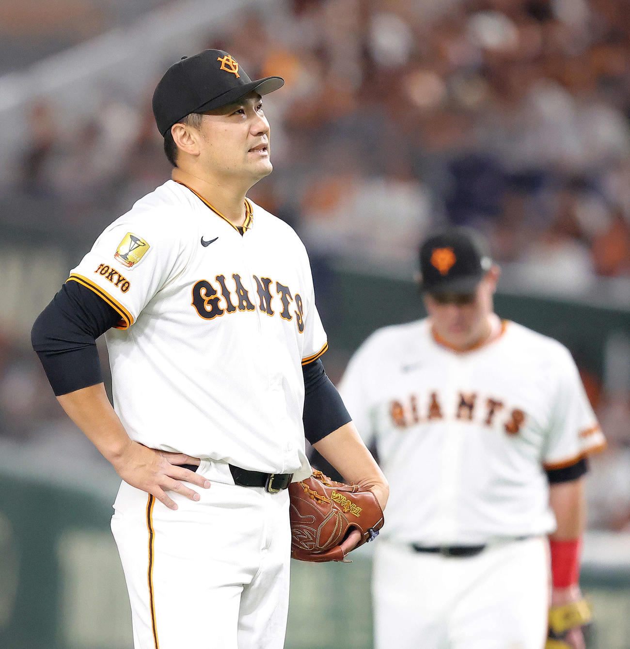 巨人対中日　3回表中日2死一塁、細川に右中間2点本塁打を浴びる田中将（撮影・河田真司）