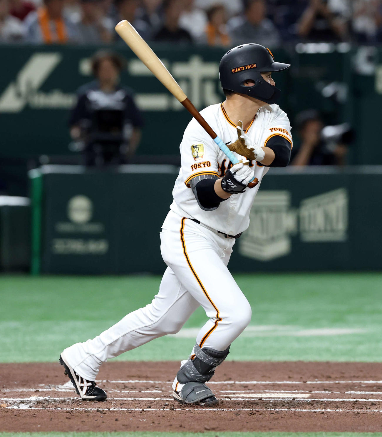 巨人対中日　1回裏巨人2死一、三塁、中山は2点適時二塁打を放つ（撮影・浅見桂子）
