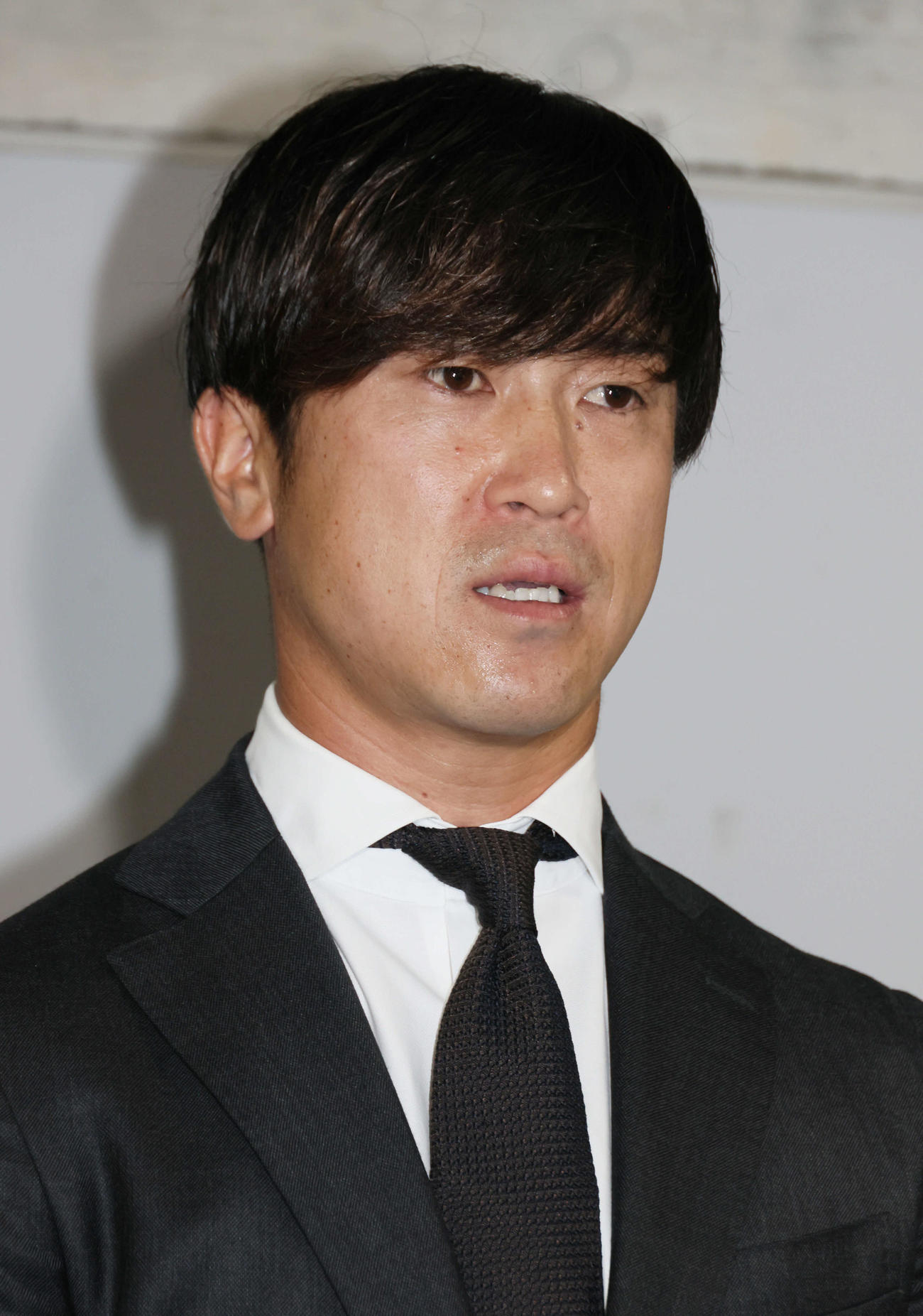 戦力外通告された広島上本（撮影・加藤孝規）