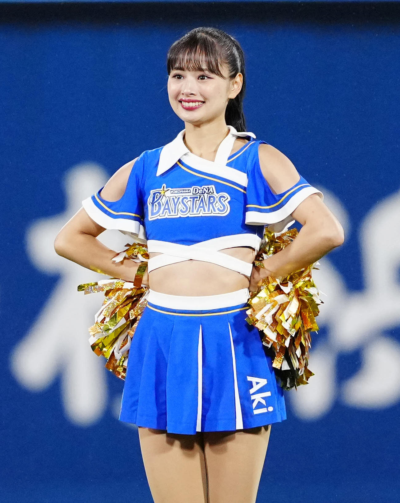 DeNA対ヤクルト　試合前、DeNAの先発選手紹介で登場した「diana」のAki（撮影・江口和貴）