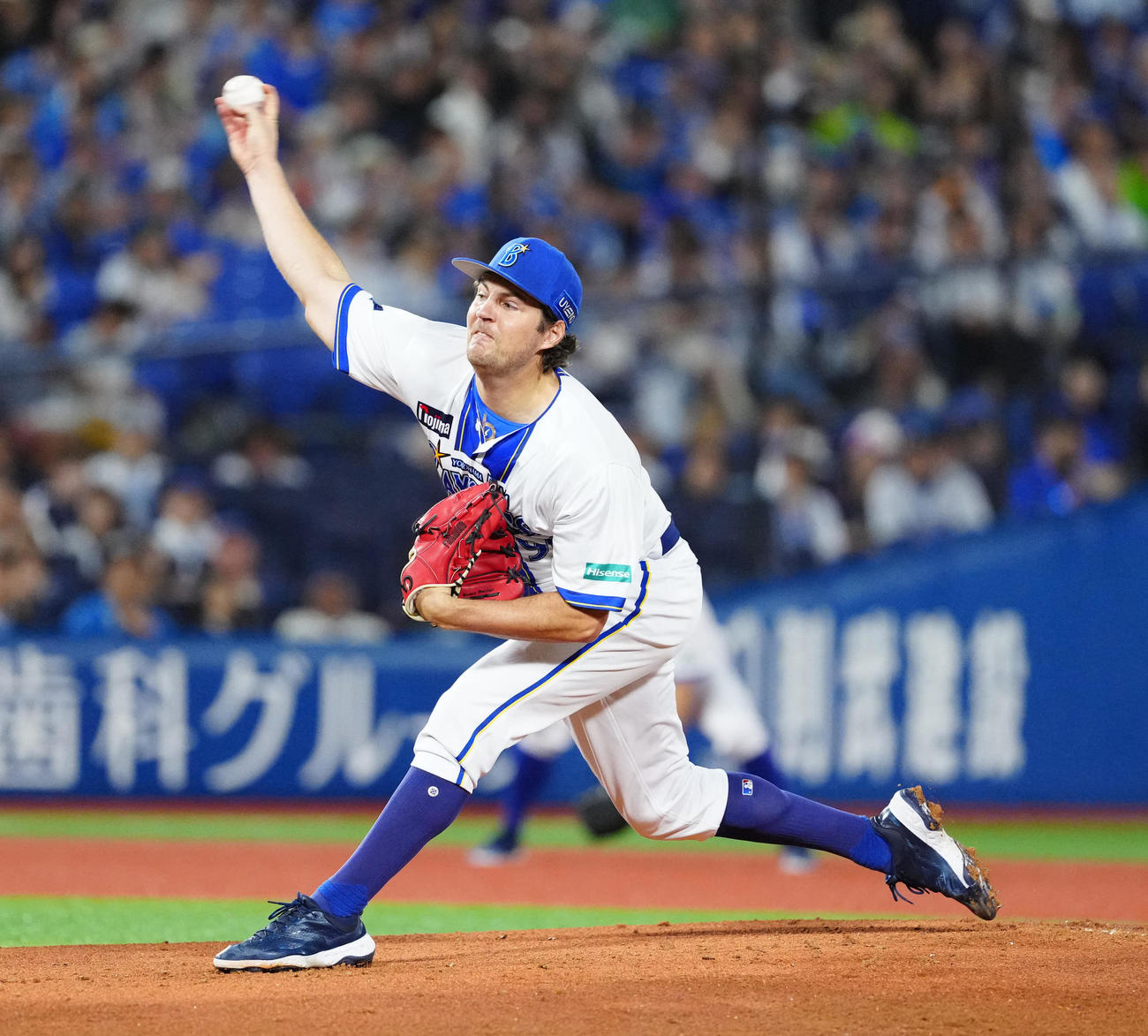 DeNA対ヤクルト　DeNA先発のバウアー（撮影・江口和貴）