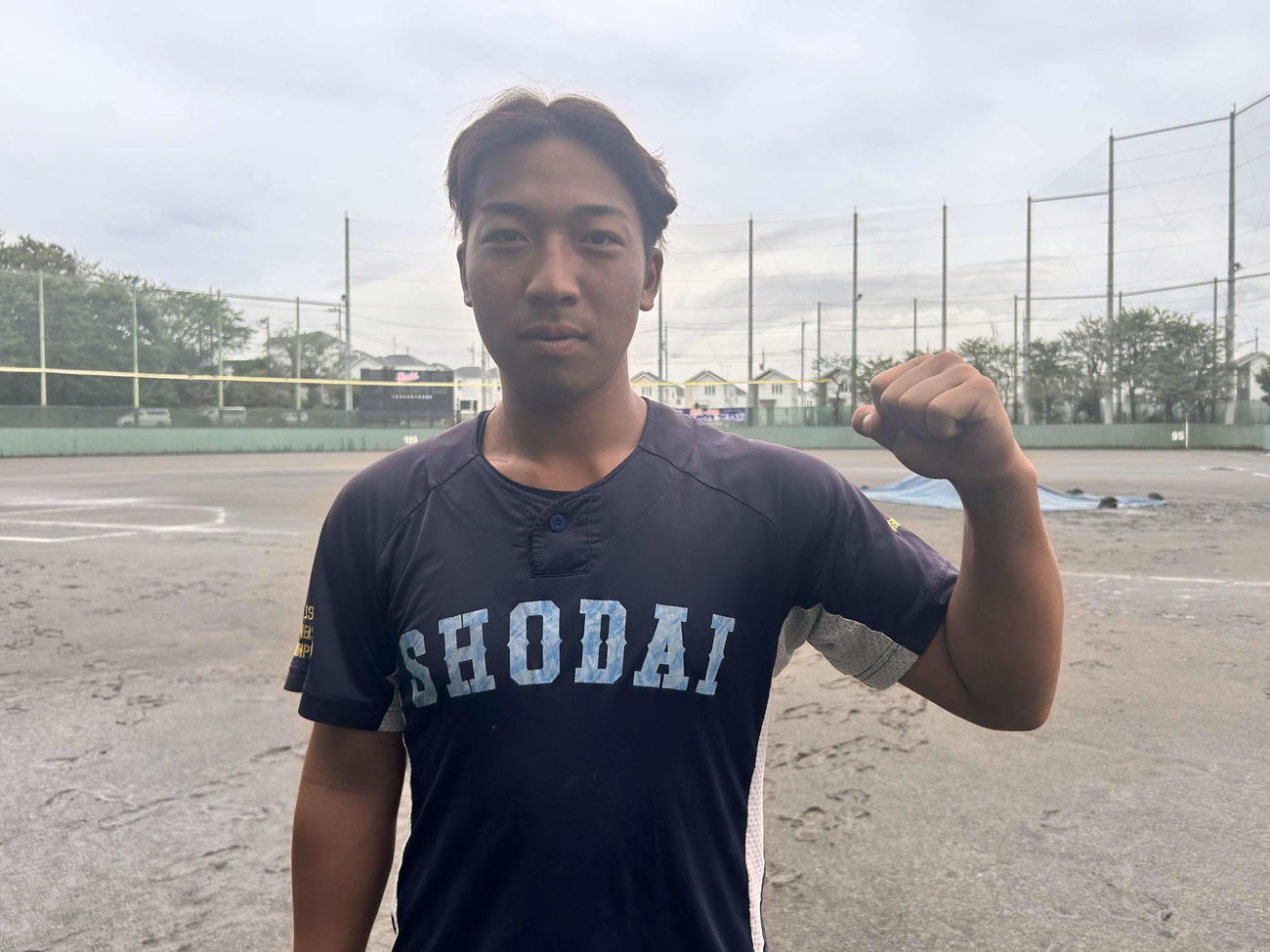 「打って、守って、走ってと圧倒的に目立ちます」と復帰戦に向けて闘志を燃やす横浜商大の宮崎（撮影・平山連）
