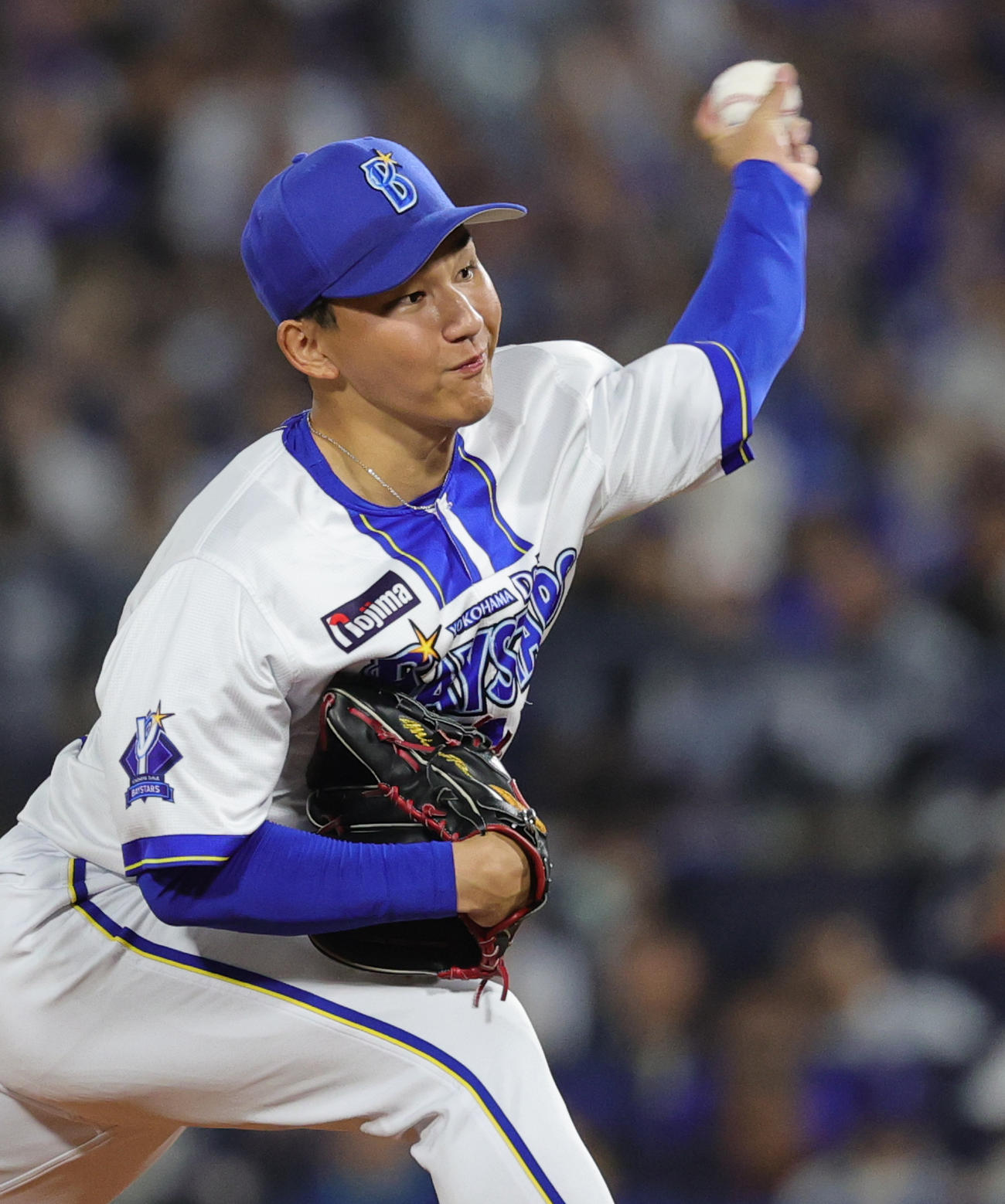 DeNA対ヤクルト　6回表からプロ初登板で力投するDeNA武田（撮影・野上伸悟）