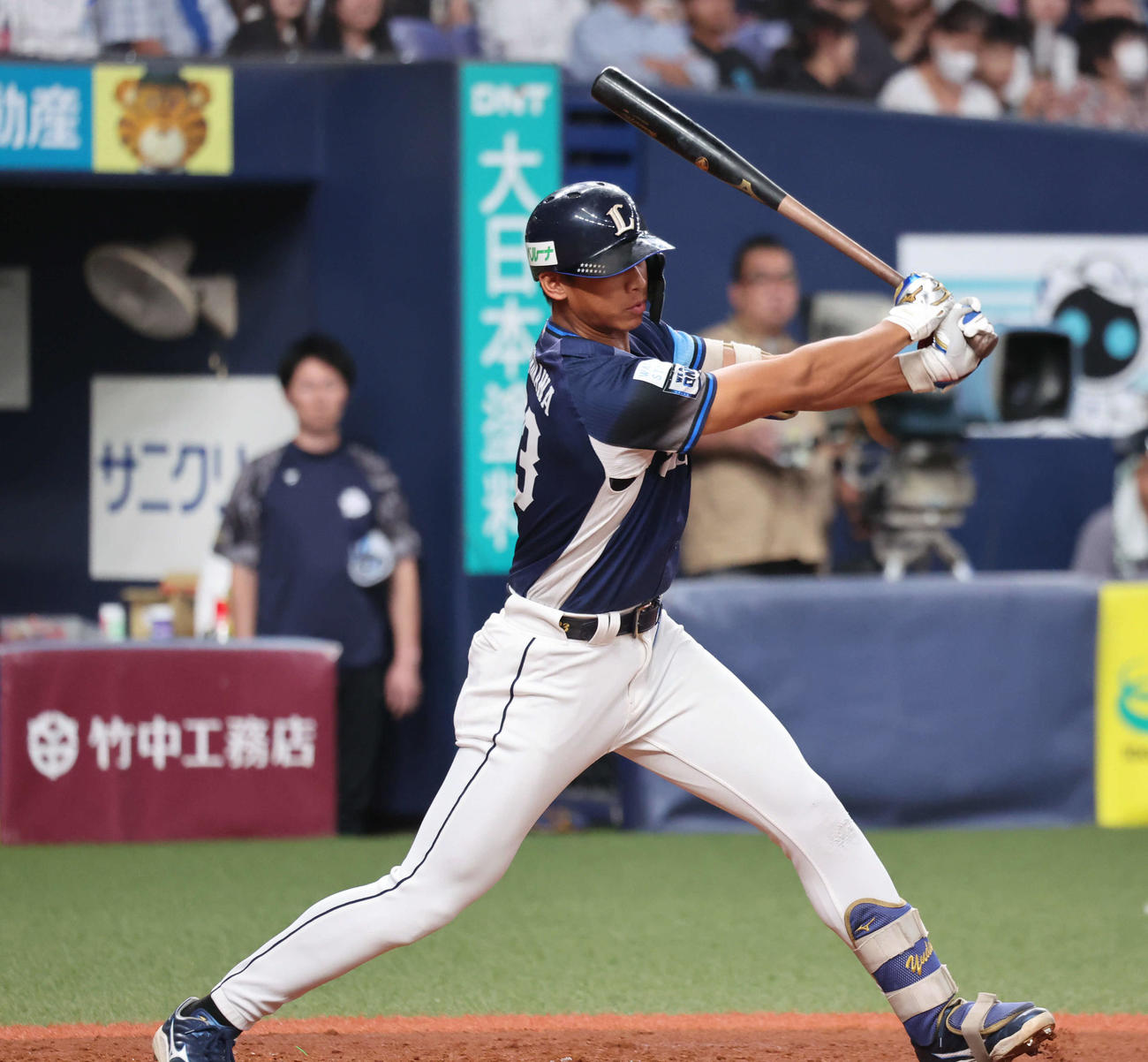 オリックス対西武　5回表西武1死、古川は右前にプロ初安打を放つ（撮影・西尾就之）