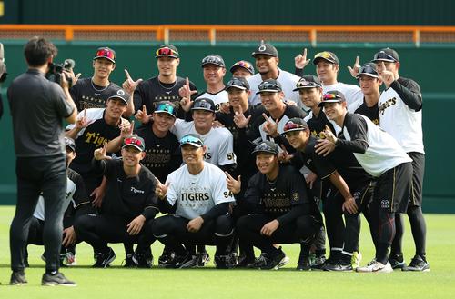 阪神】引退セレモニー予定の原口文仁が1軍登録「引退特例」は適用され