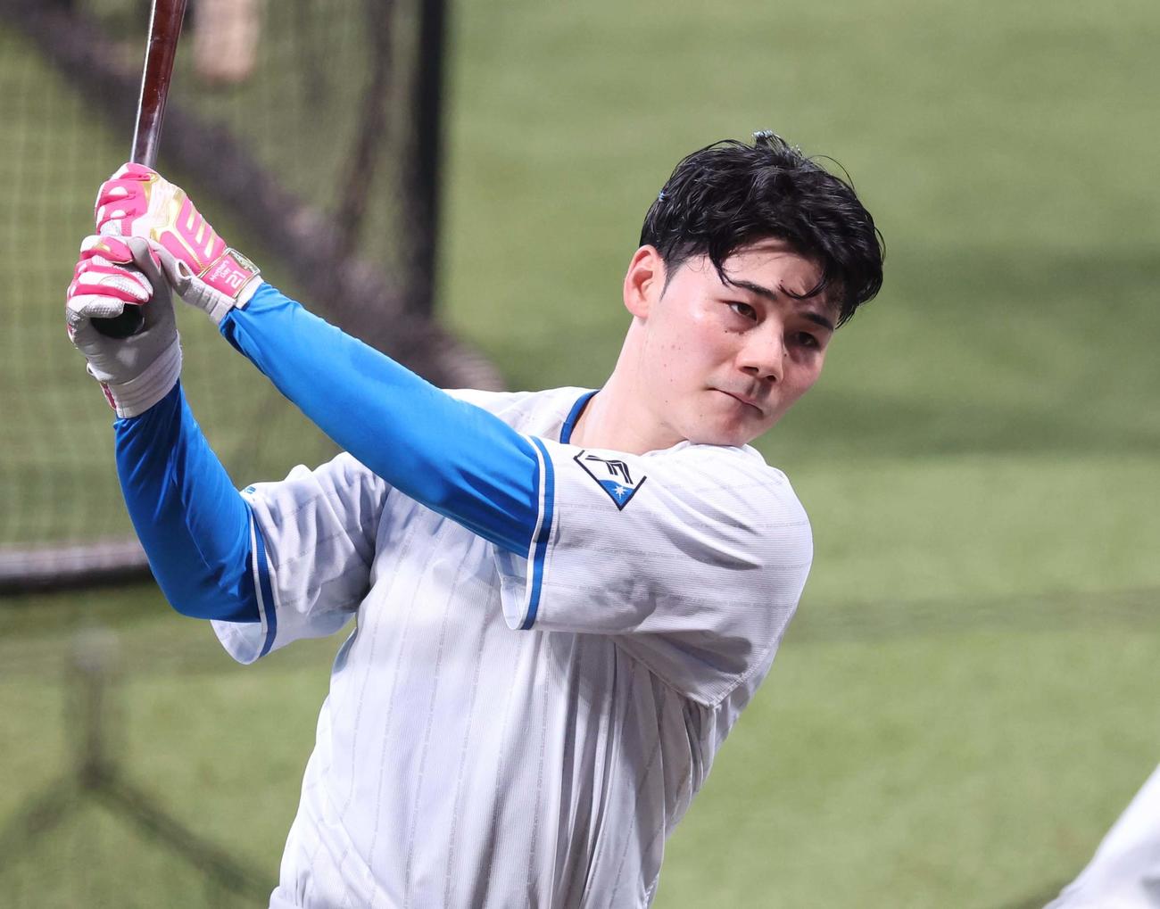 ティー打撃する日本ハム清宮幸（撮影・黒川智章）