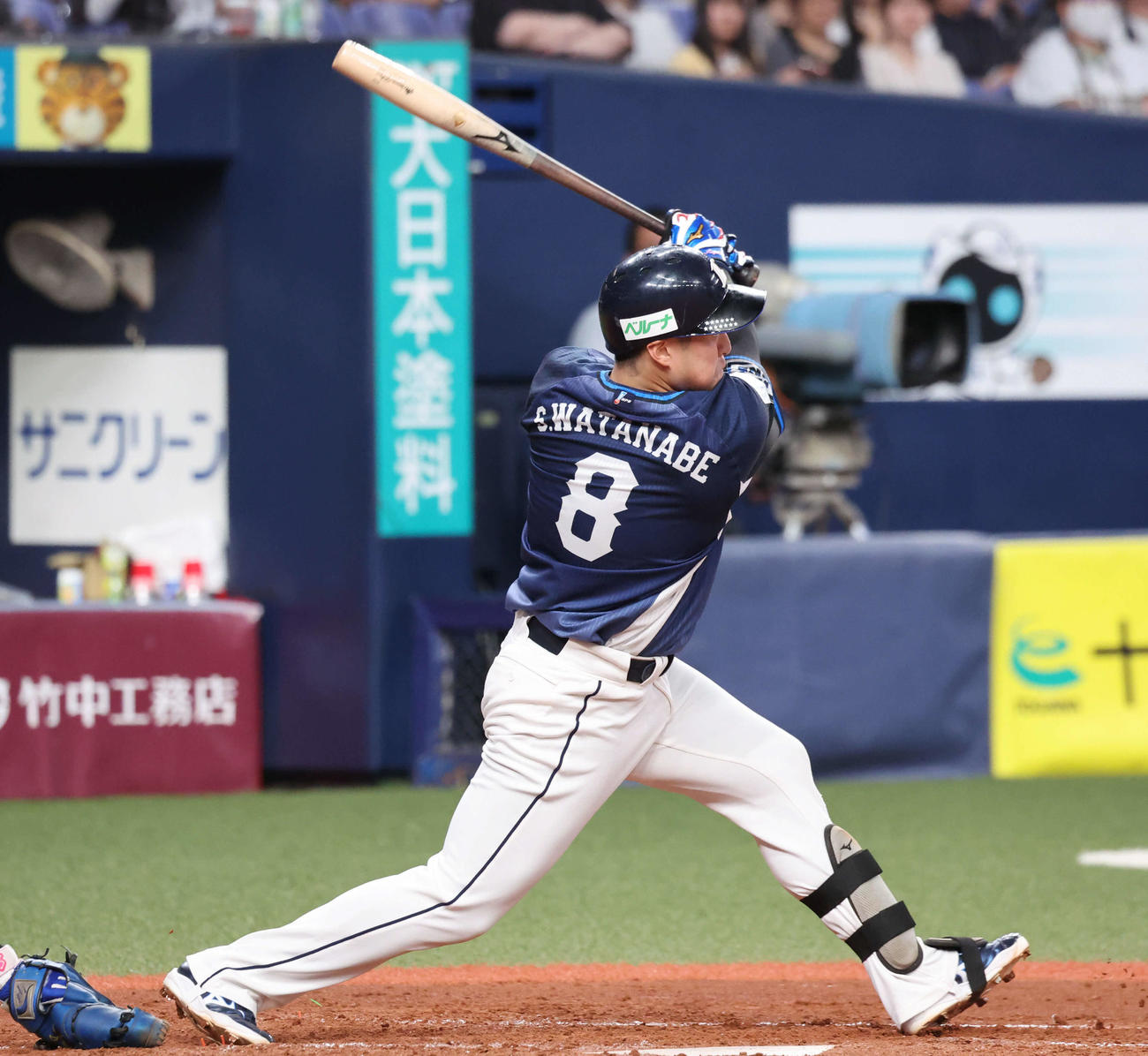 オリックス対西武　4回表西武1死二塁、渡部は左前適時打を放つ（撮影・西尾就之）
