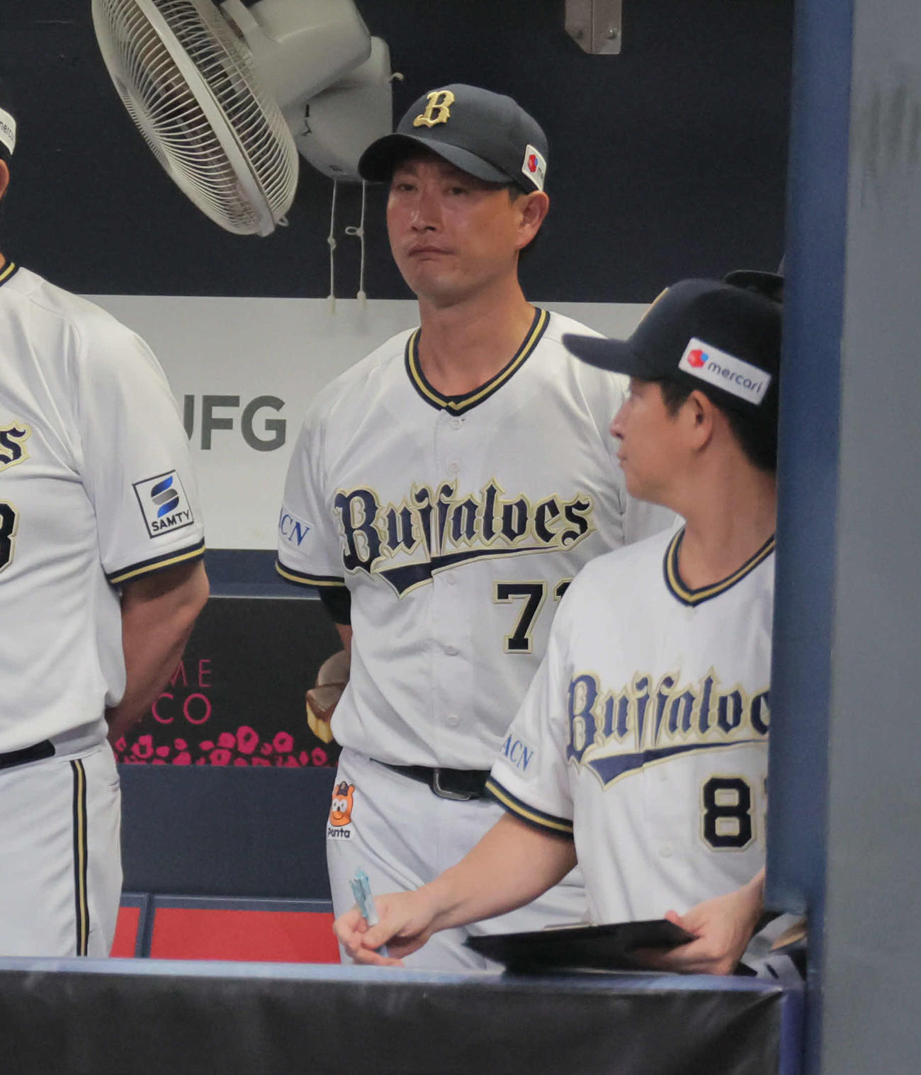 オリックス対西武　厳しい表情の岸田監督（撮影・宮崎幸一）