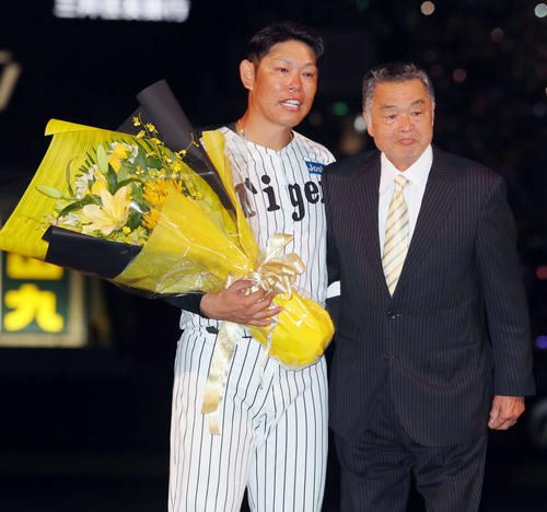 阪神】引退の原口文仁「高津監督のご配慮で清水投手に」「四球…サダを