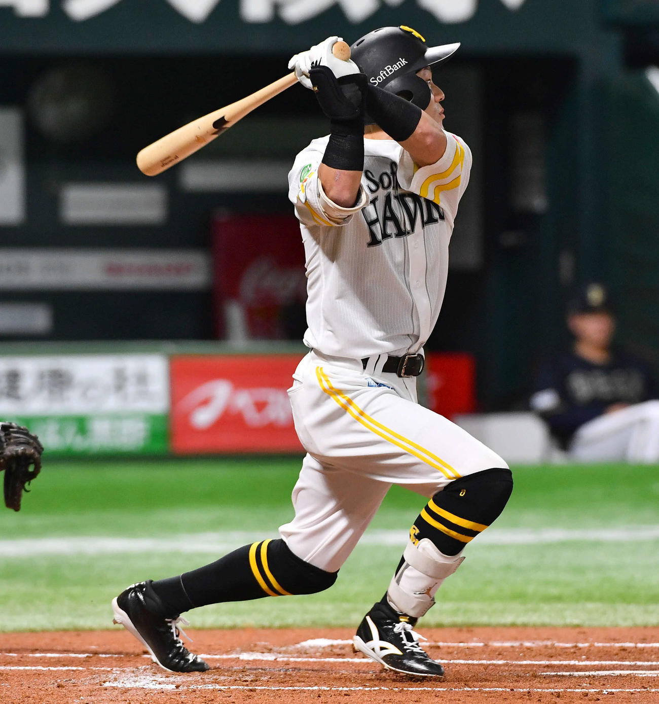 ソフトバンク対オリックス　1回裏ソフトバンク無死、牧原大は左前安打を放つ（撮影・岩下翔太）