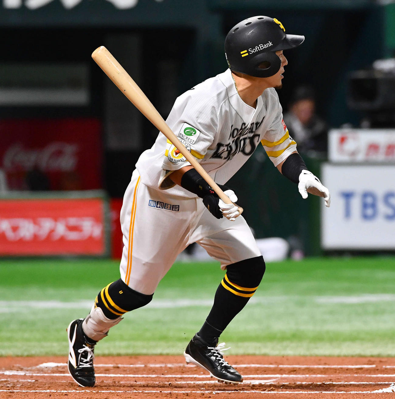ソフトバンク対オリックス　1回裏ソフトバンク無死、牧原大は左前安打を放つ（撮影・岩下翔太）
