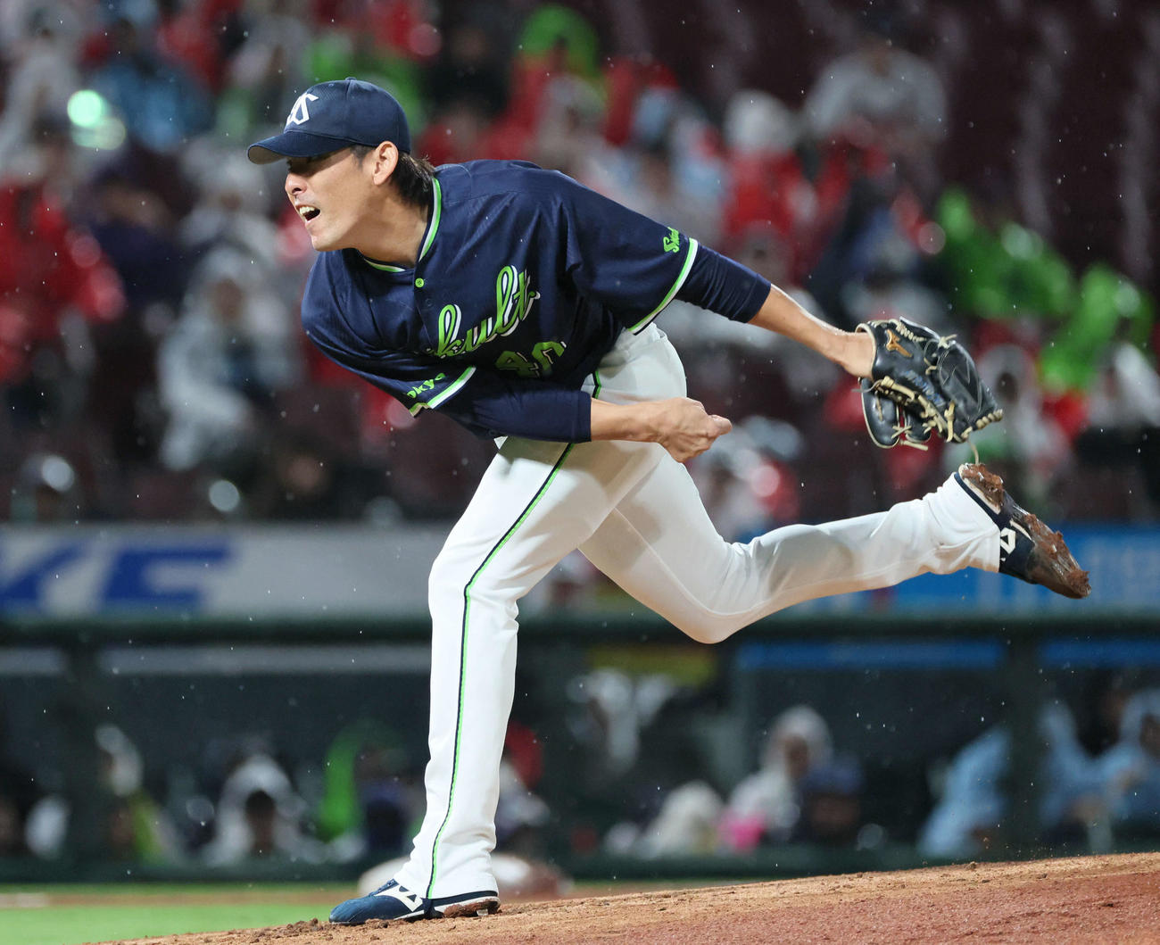広島対ヤクルト　ヤクルト先発の高梨（撮影・加藤孝規）
