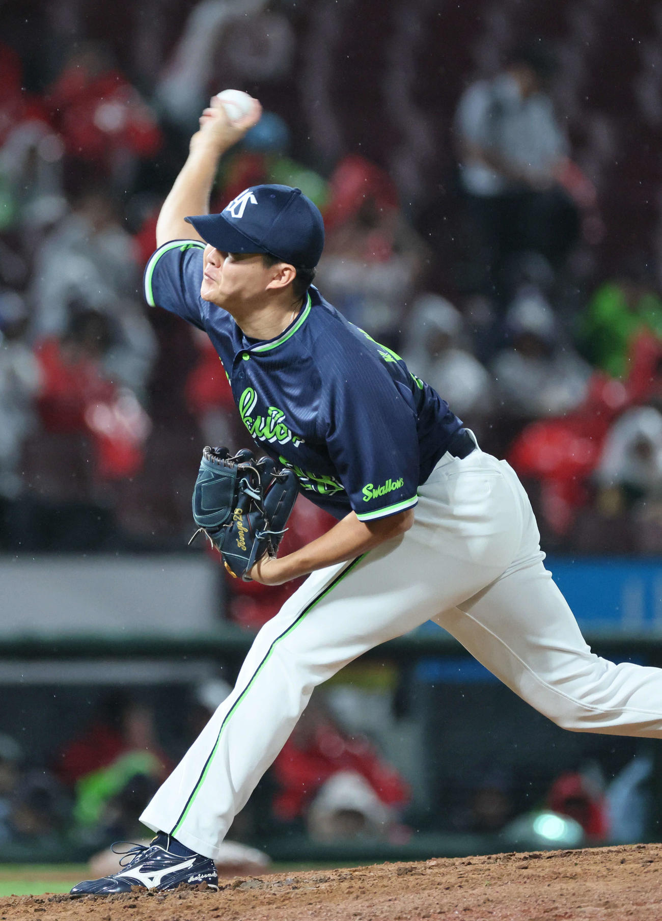 広島対ヤクルト　7回裏広島、ヤクルト2番手の松本健（撮影・加藤孝規）