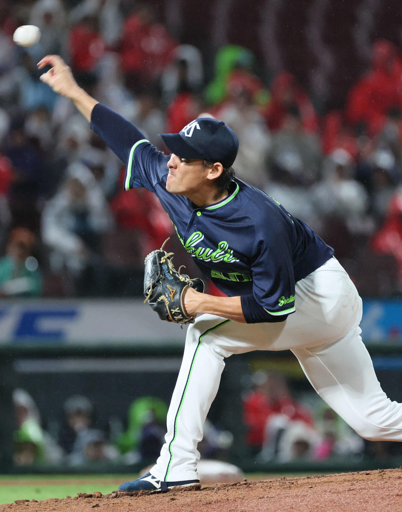 広島対ヤクルト　ヤクルト先発の高梨（撮影・加藤孝規）