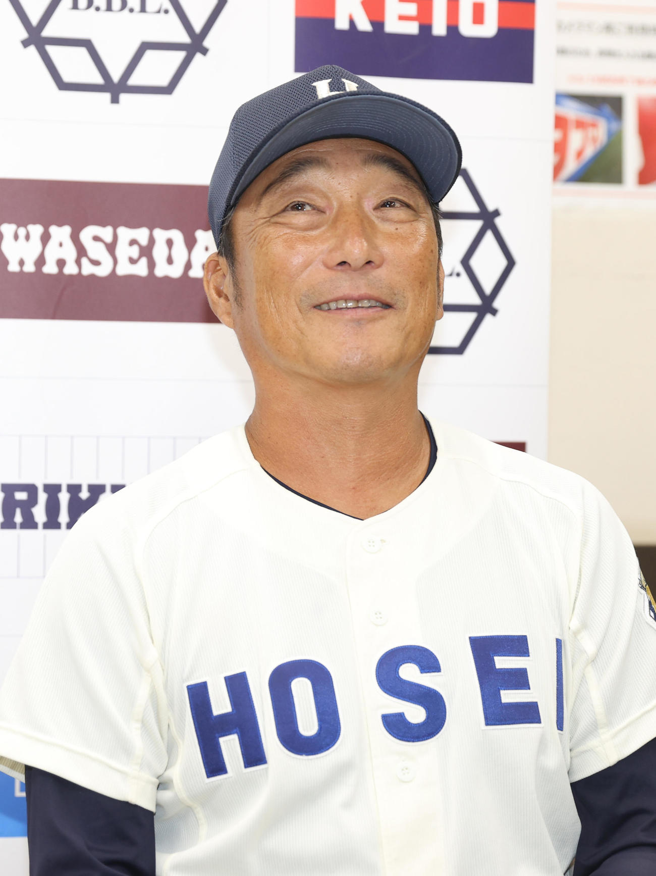 法大対早大　勝利し会見する法大・大島監督（撮影・柴田隆二）　　