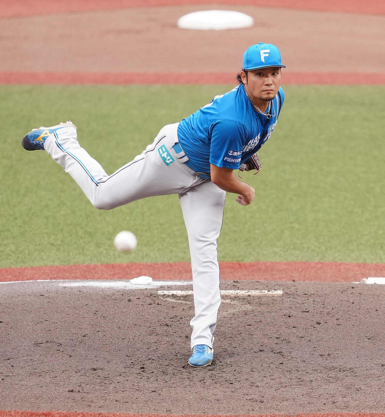 ロッテ対日本ハム　先発し力投する日本ハム伊藤（撮影・鈴木みどり）