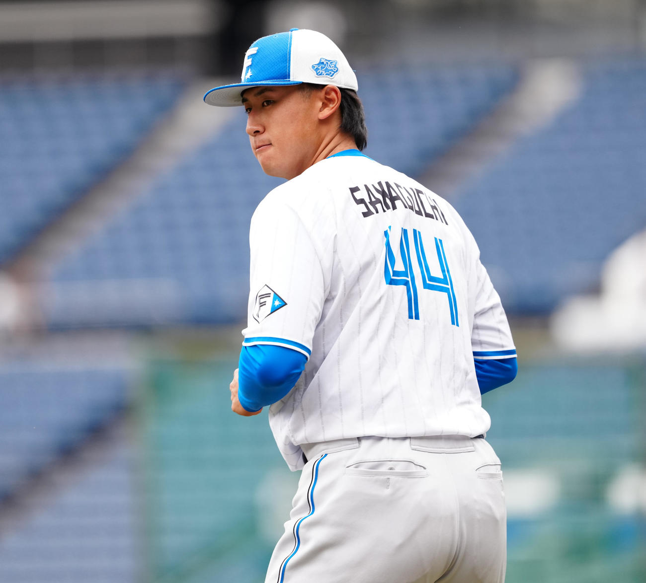 ロッテ対日本ハム　試合前練習に臨む日本ハム阪口（撮影・鈴木みどり）