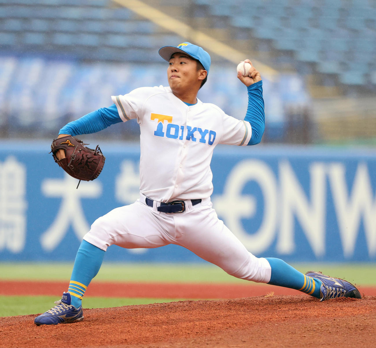 慶大対東大　先発した東大・松本慎（撮影・柴田隆二）　　
