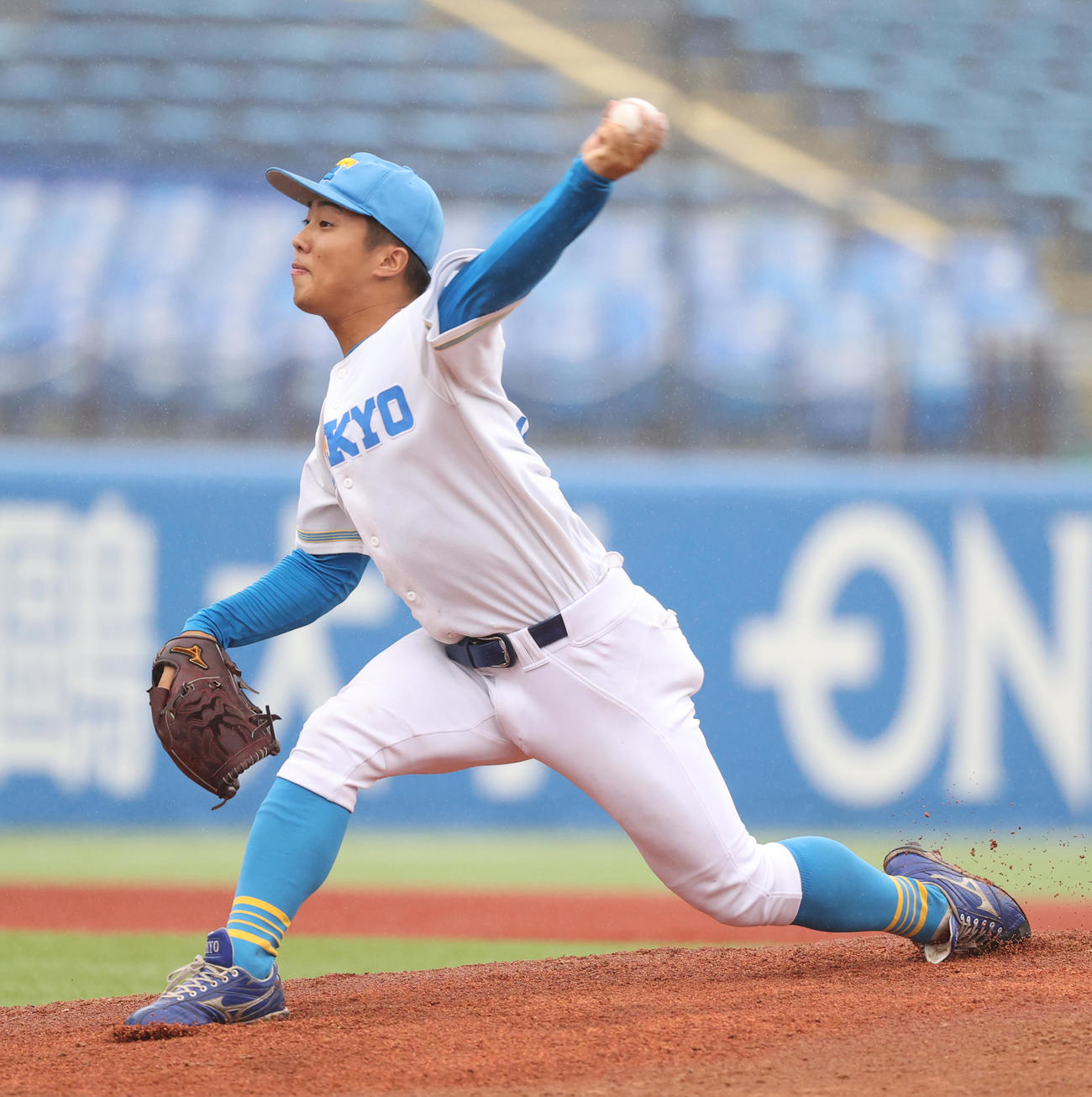 慶大対東大　先発した東大・松本慎（撮影・柴田隆二）　　