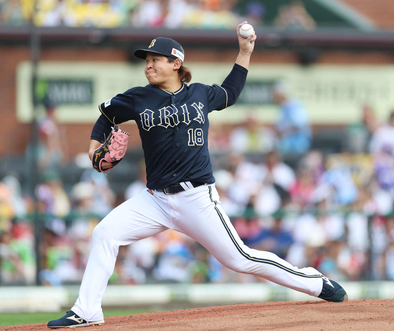 楽天対オリックス　2回から登板し力投するオリックス宮城（撮影・増田悦実）