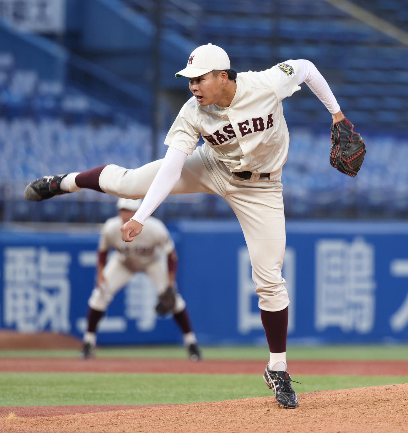 早大対法大　8回から登板した早大・田和（撮影・柴田隆二）　　