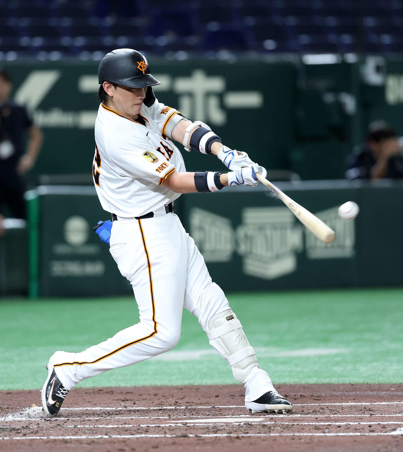 巨人】小林誠司がヤマハ戦で今季初本塁打、ベンチから大きな声 11日