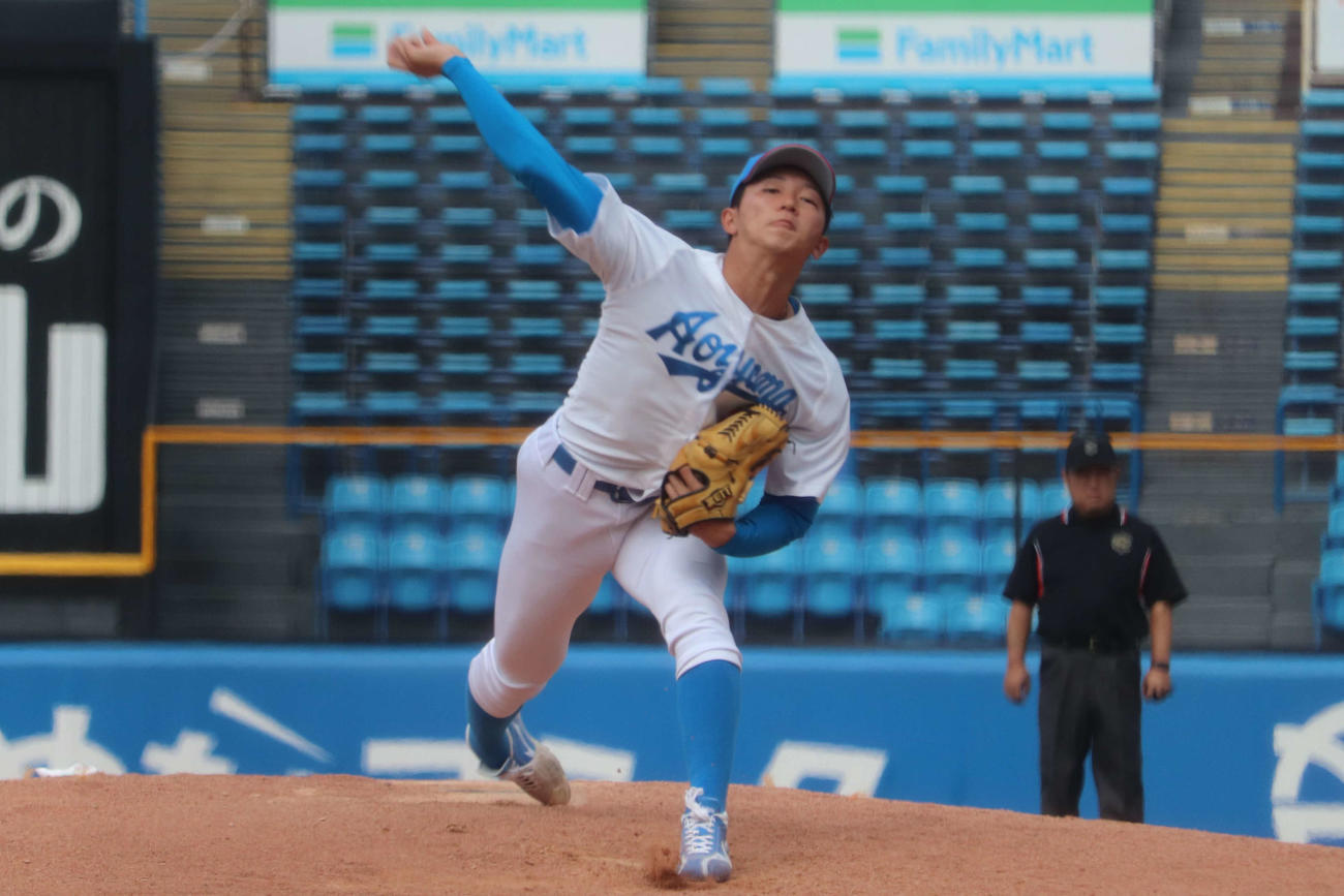 青学大対駒大　青学大先発の鈴木（撮影・保坂淑子）