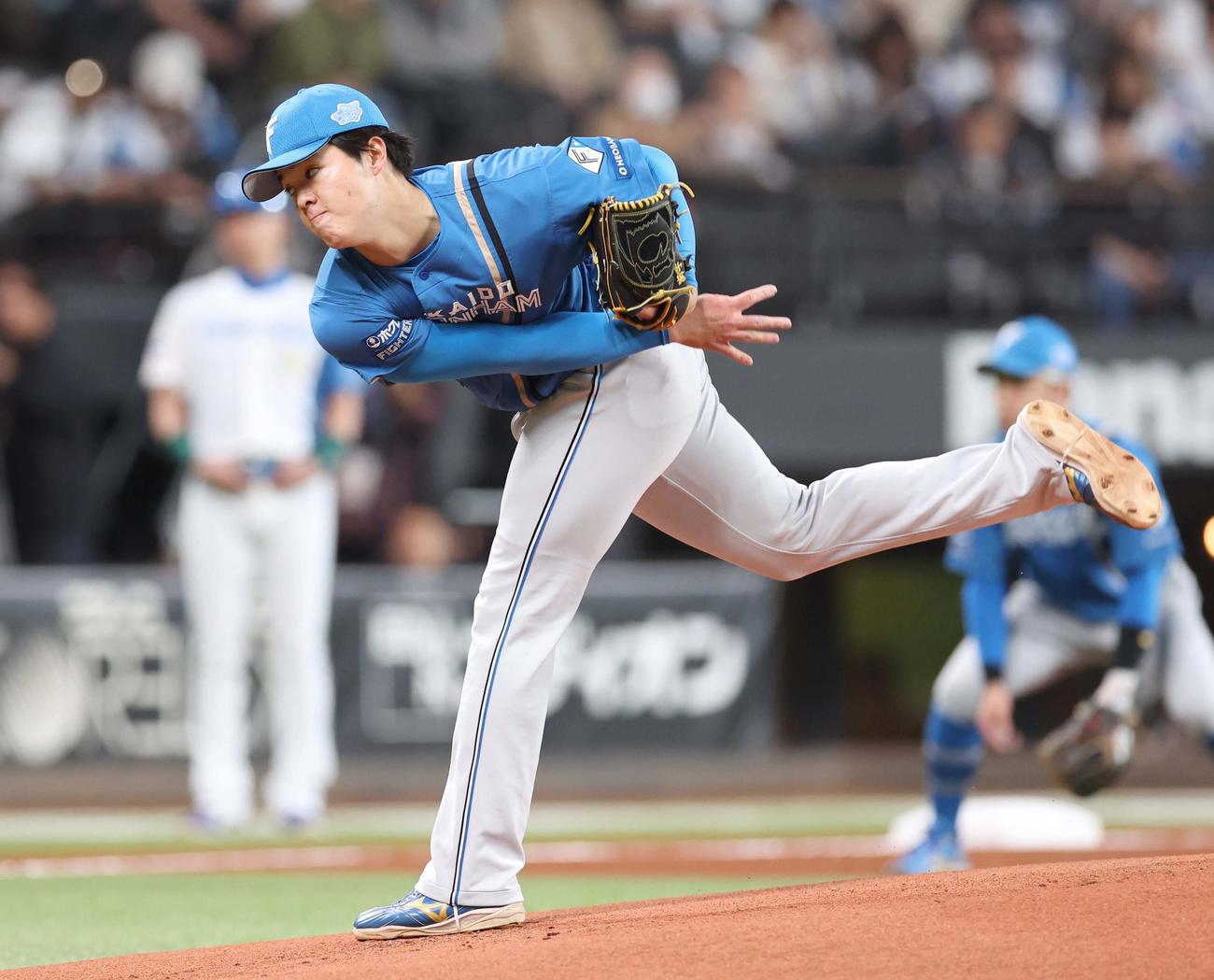 日本ハム紅白戦　紅組先発の柴田（撮影・黒川智章）