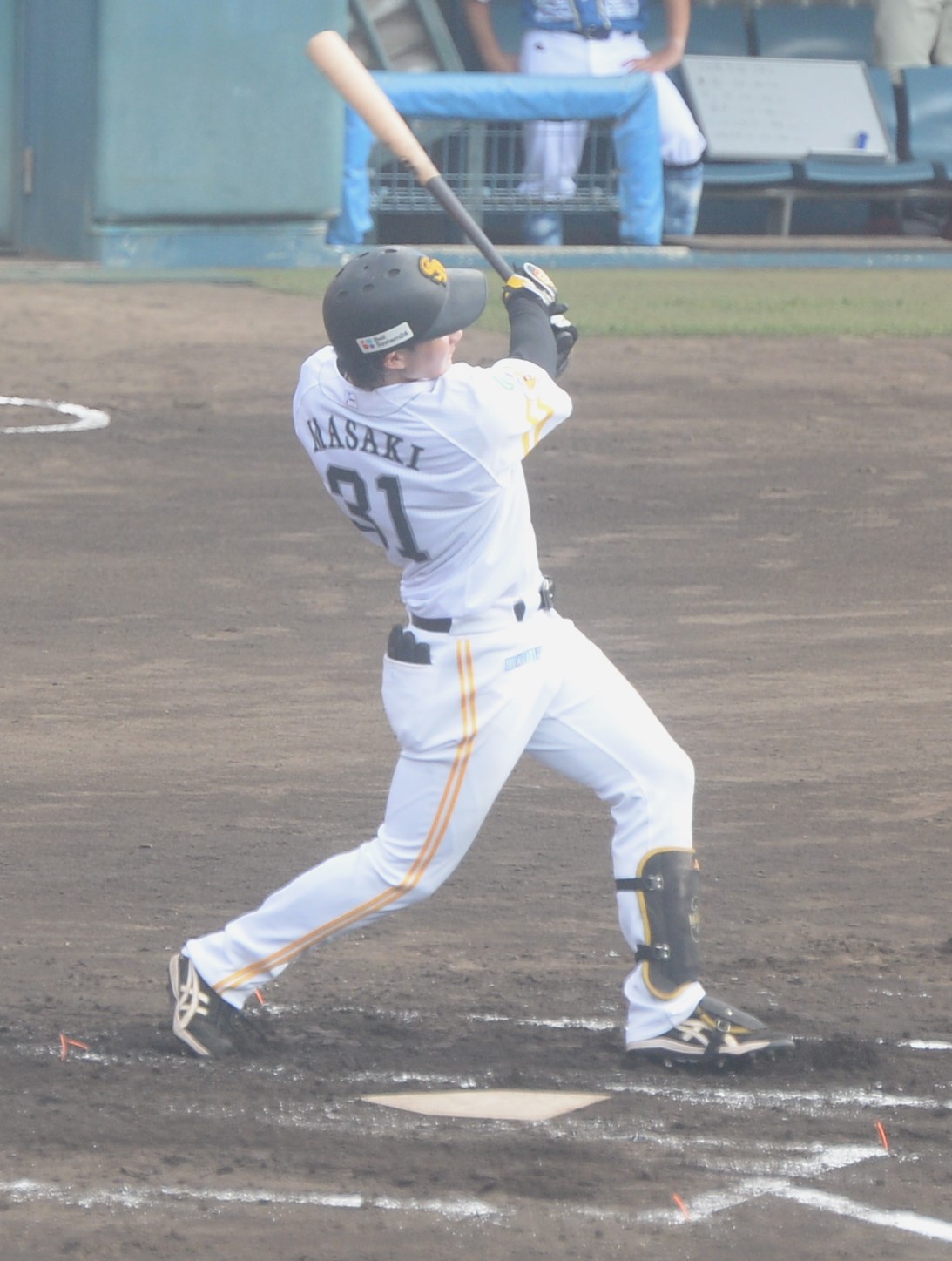 初回2死三塁から左越え2ランを放ったソフトバンク正木（撮影・佐藤究）