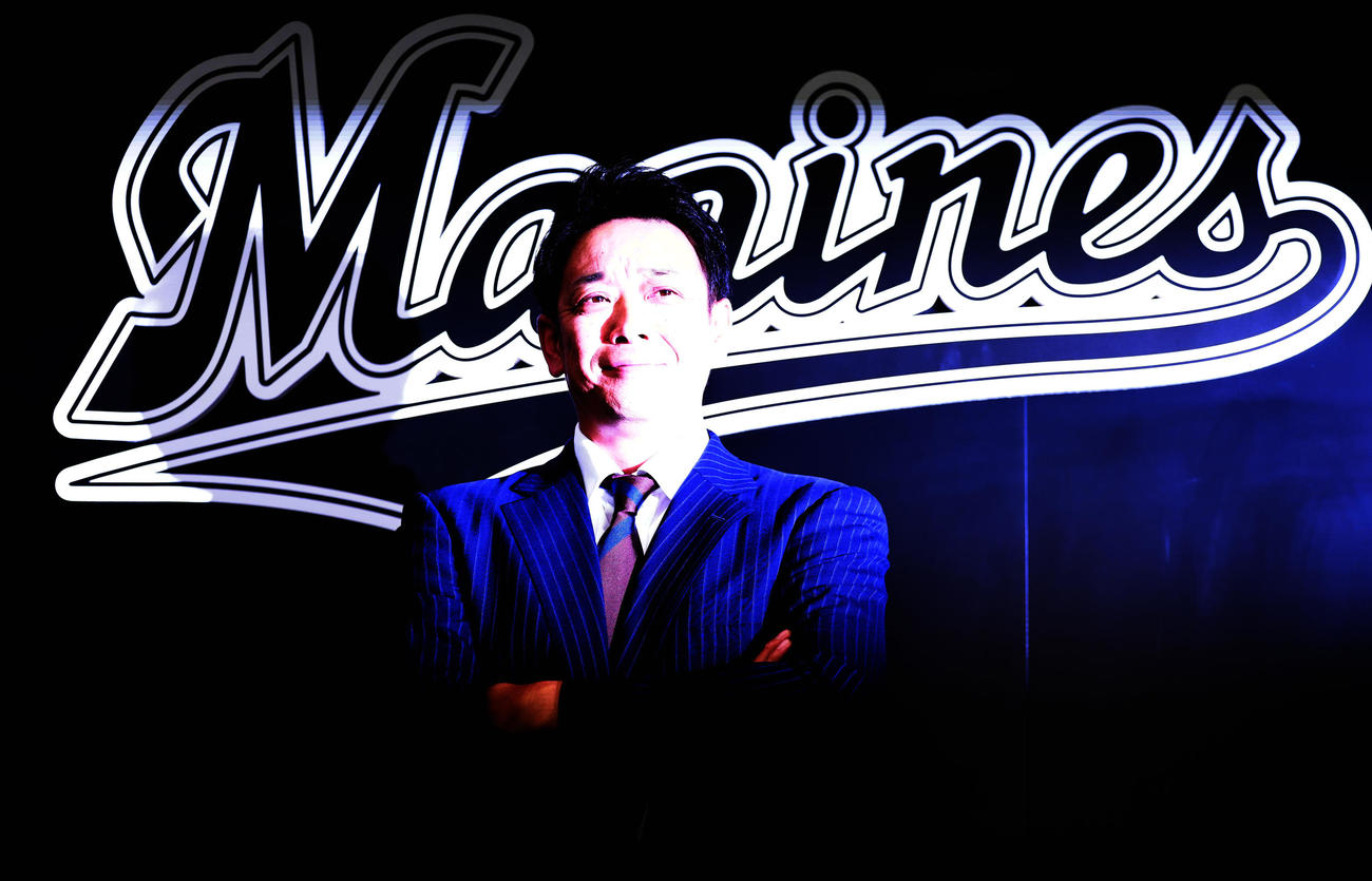 就任会見を行ったロッテのサブロー新監督（撮影・野上伸悟）