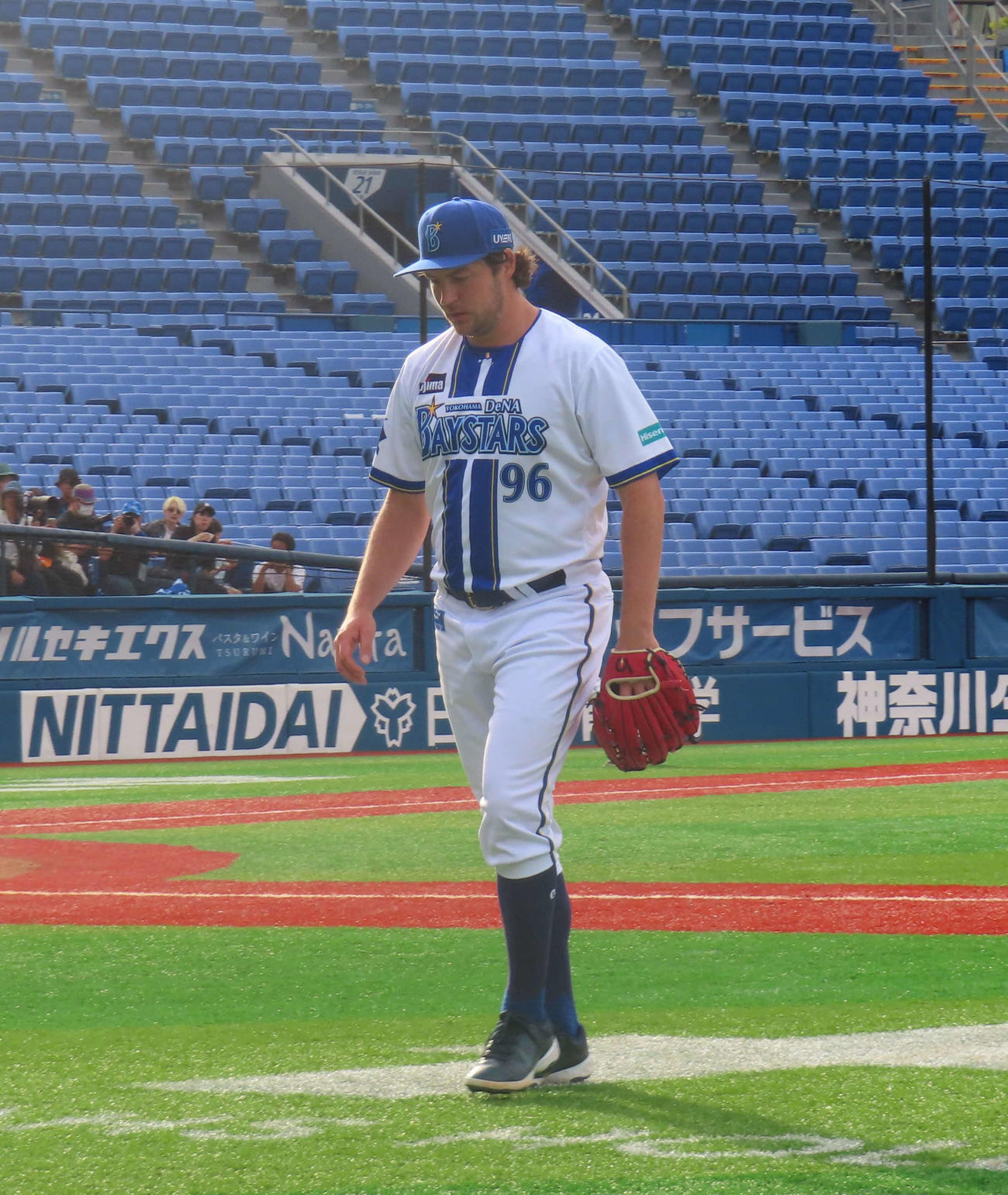 4回に登板し、5失点を喫したDeNAバウアー（撮影・北村健龍）