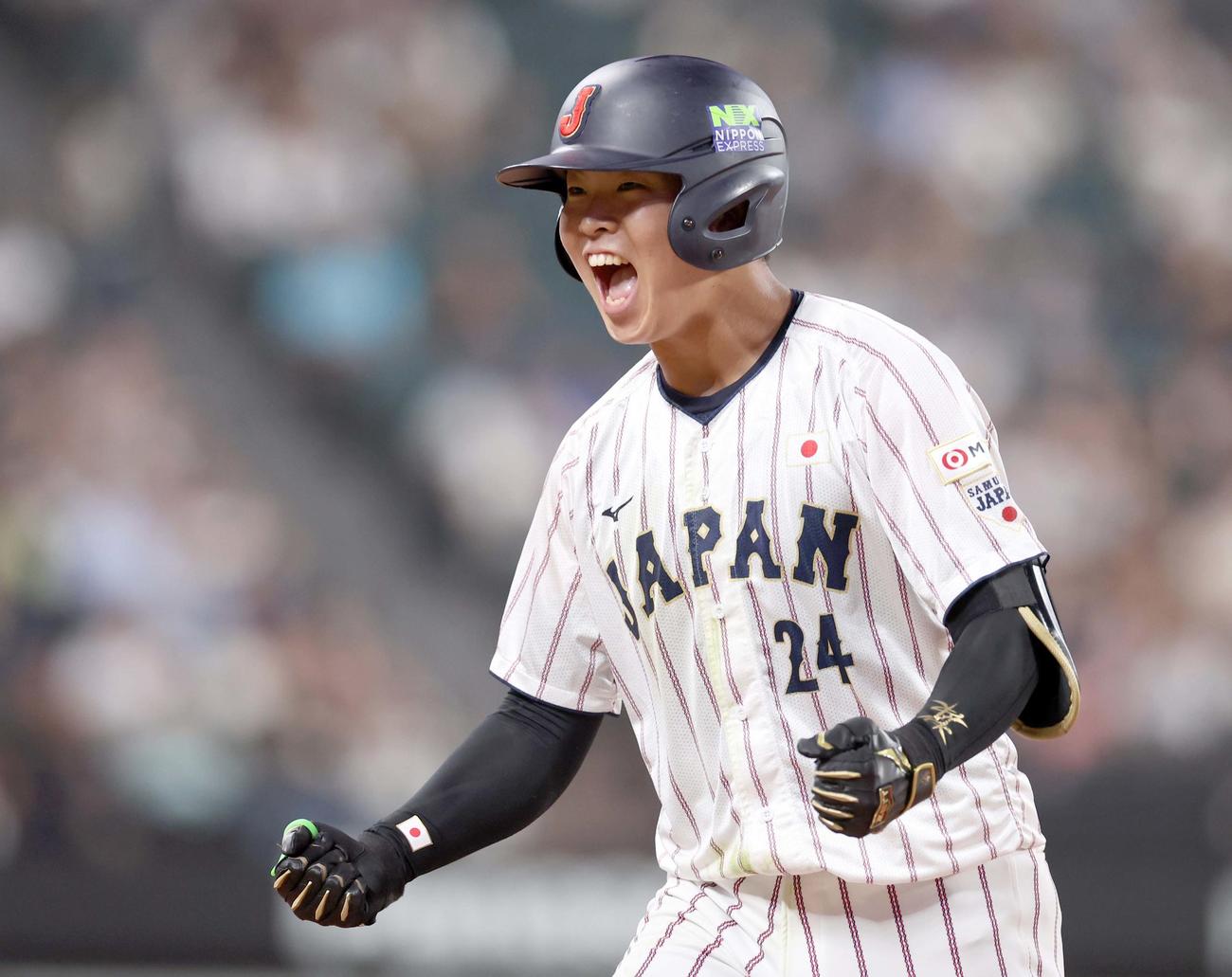 7月9日の日米大学野球選手権　日本対米国　5回裏日本2死一、二塁、右前適時打を放ち叫ぶ平川（撮影・黒川智章）