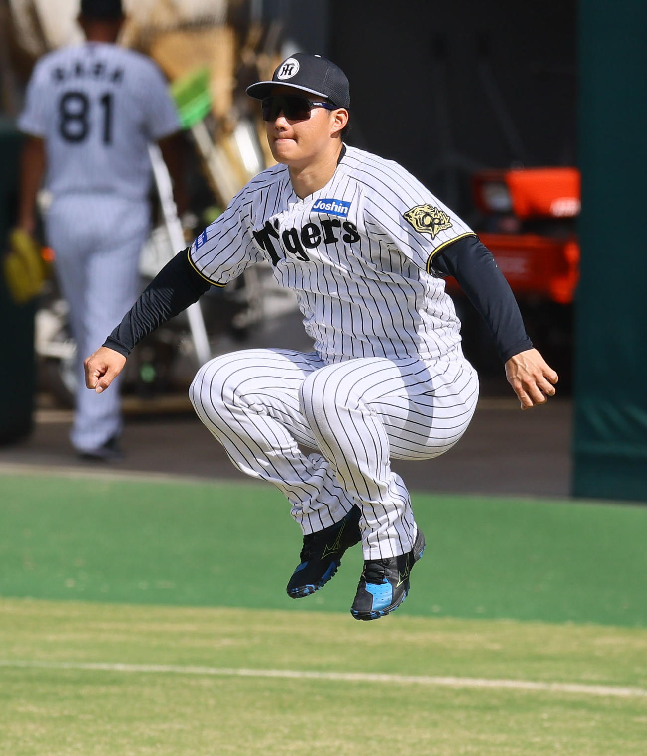 SGLスタジアム尼崎で調整する阪神森下翔太（撮影・藤尾明華）