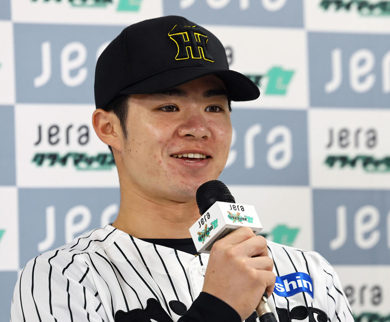「2025 JERAクライマックスシリーズセ」の開催を前に、記者会見する阪神中野（撮影・藤尾明華）