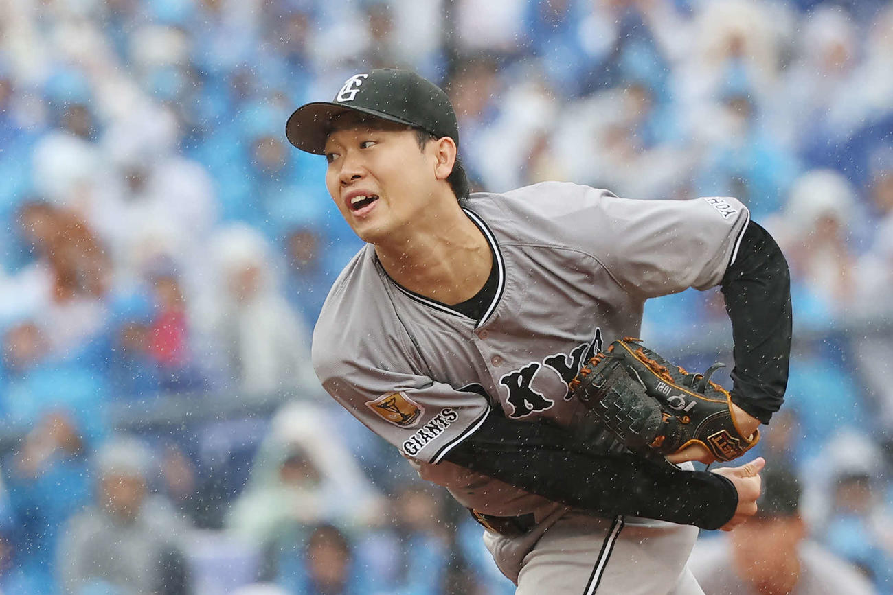 DeNA対巨人　巨人先発の山崎（撮影・宮地輝）