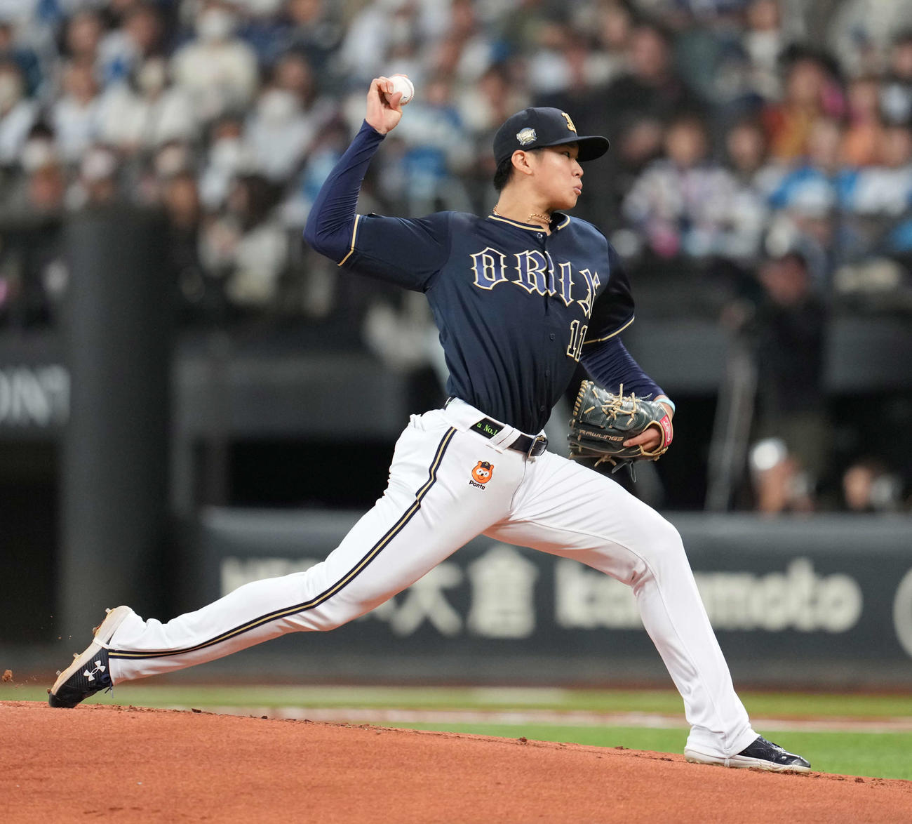 日本ハム対オリックス　力投するオリックス先発の山下（撮影・井上学）