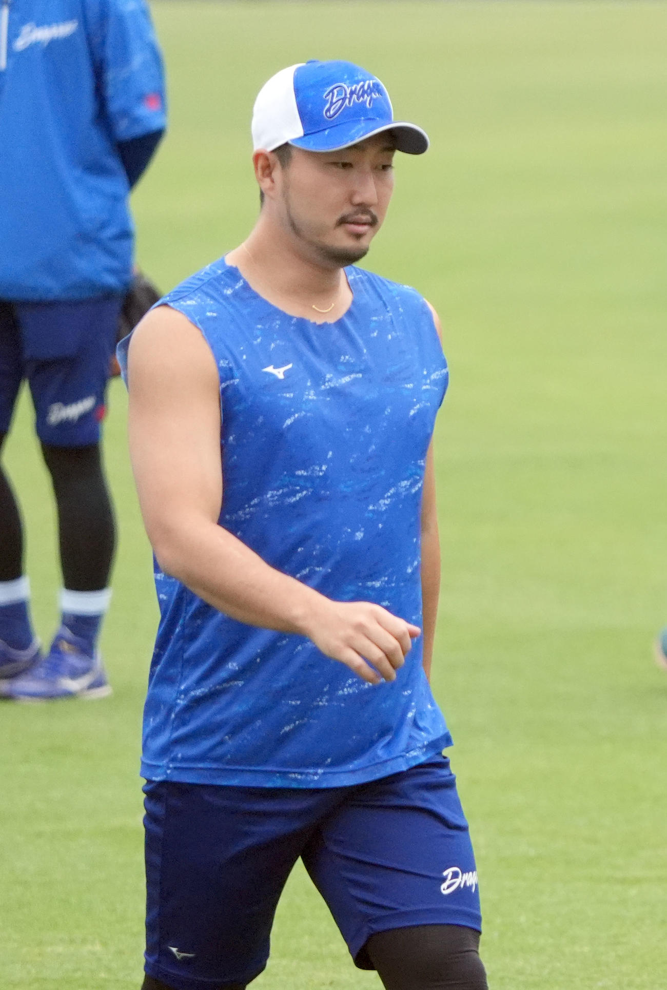 練習に臨む藤嶋（撮影・森本幸一）