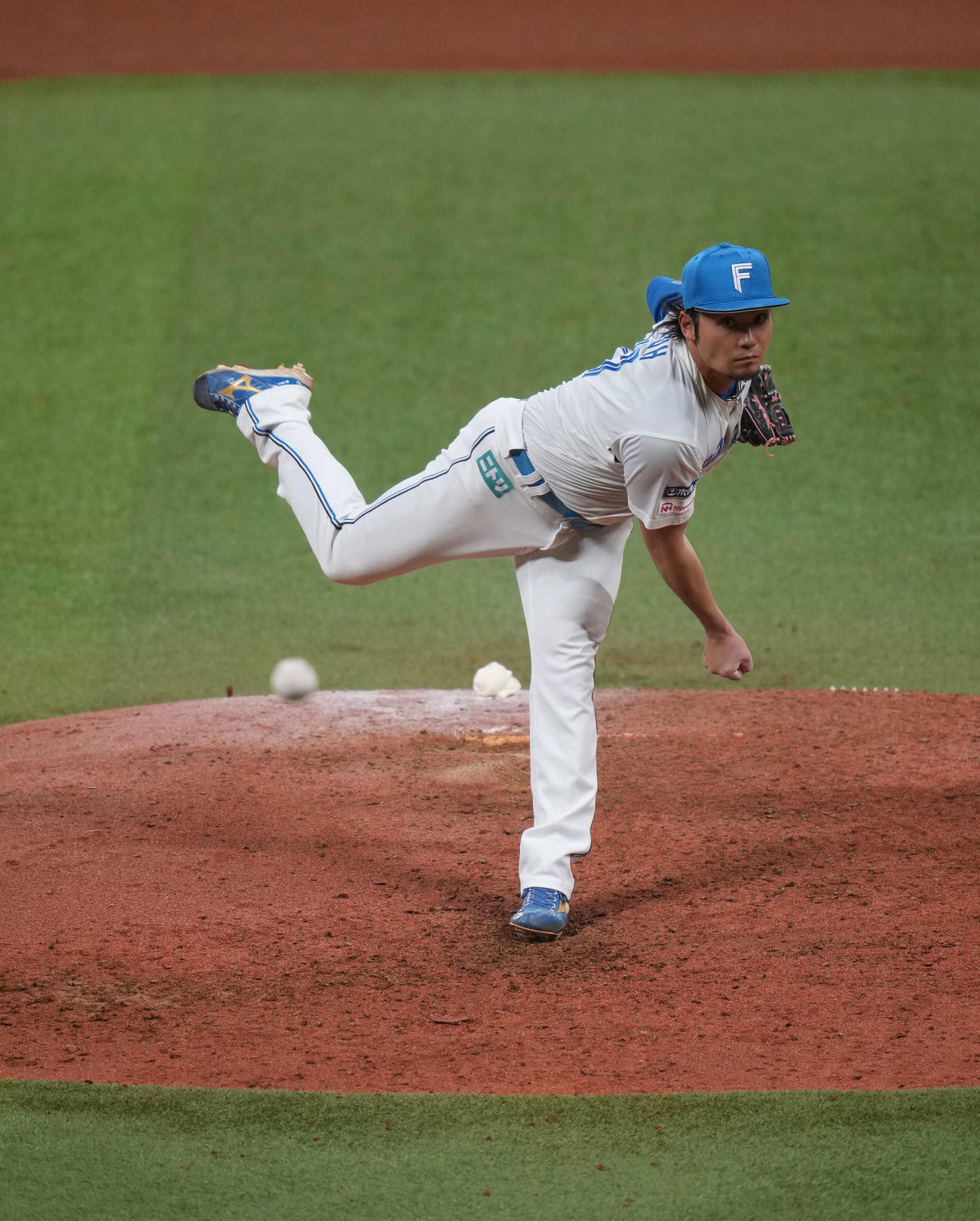 日本ハム対オリックス　力投する日本ハム先発の伊藤（撮影・井上学）