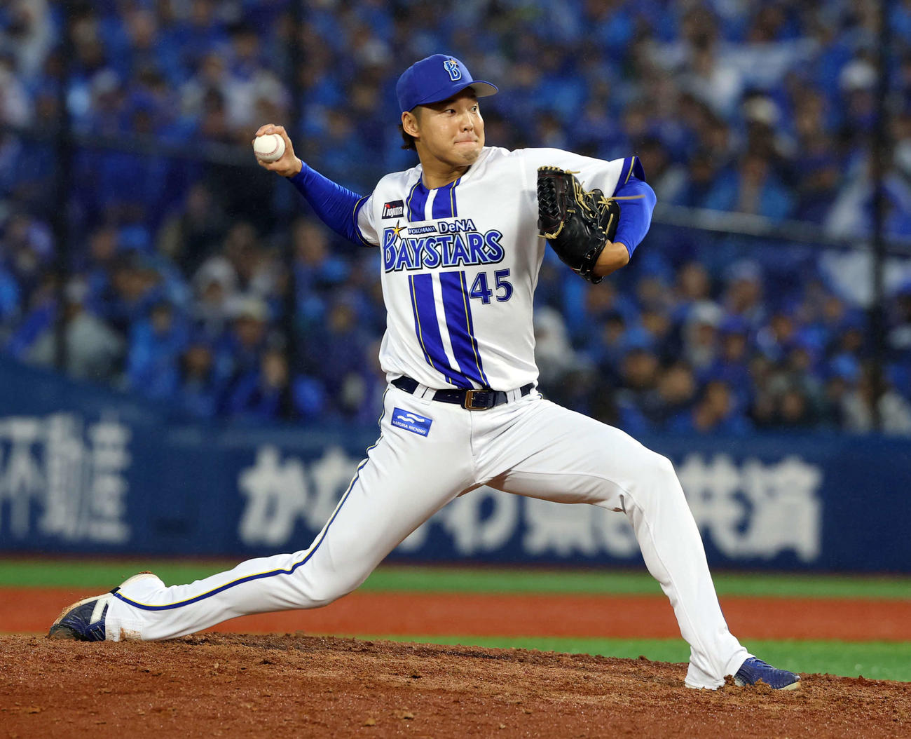 DeNA対巨人　9回表巨人の攻撃を抑えた森原（撮影・浅見桂子）