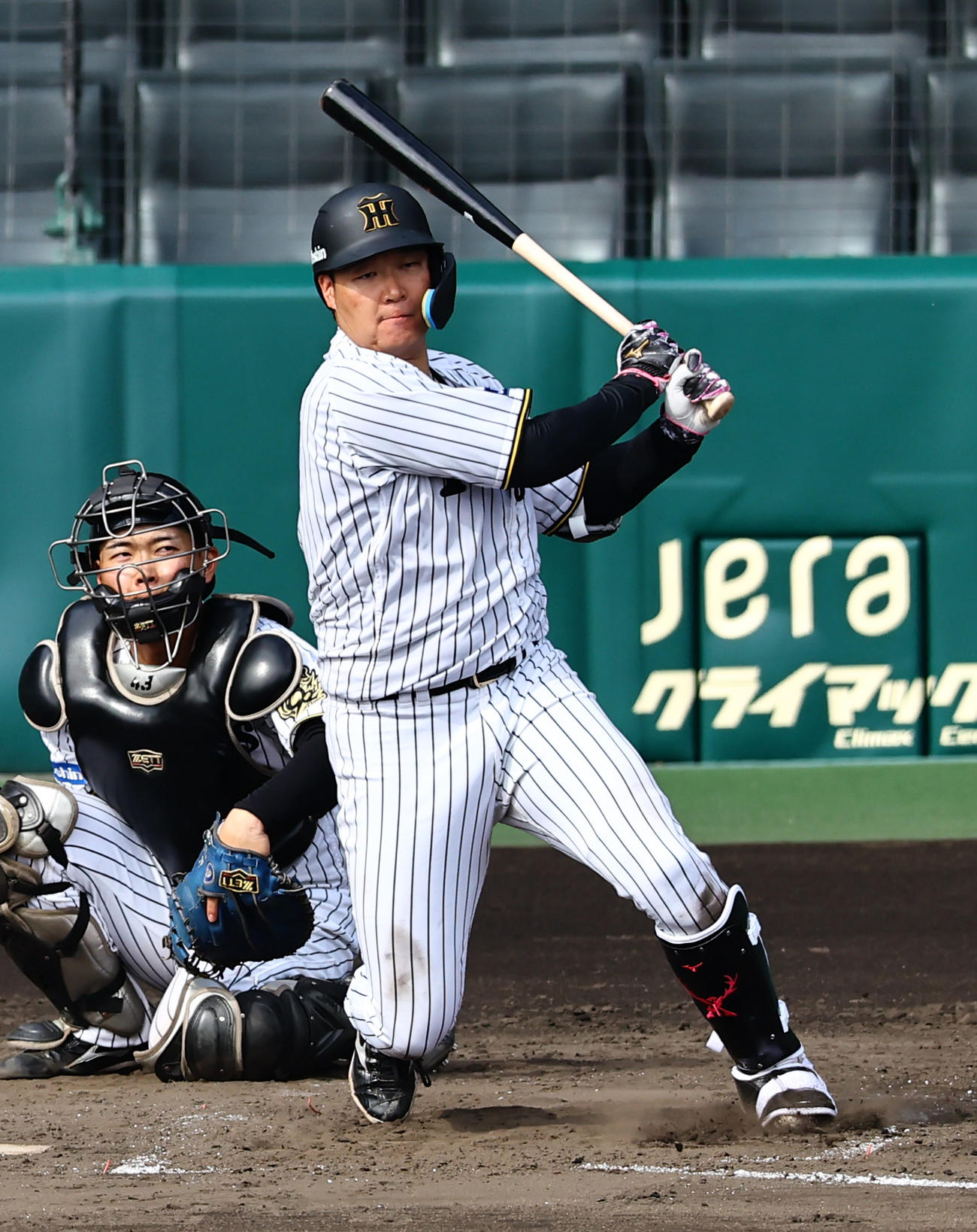 シート打撃で安打を放つ大山（撮影・上田博志）