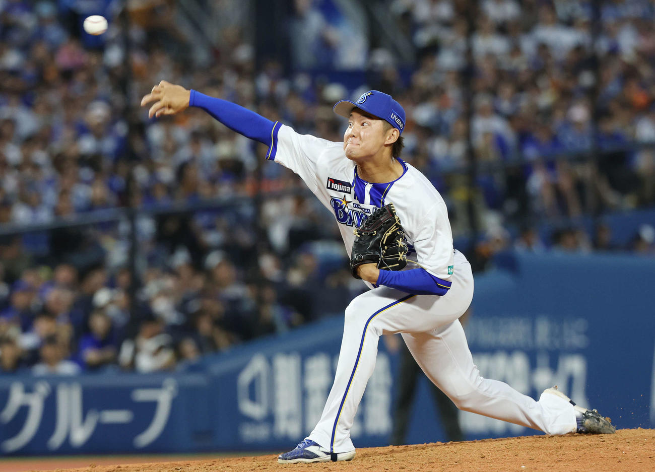 DeNA対巨人　DeNA5番手の森原（撮影・宮地輝）