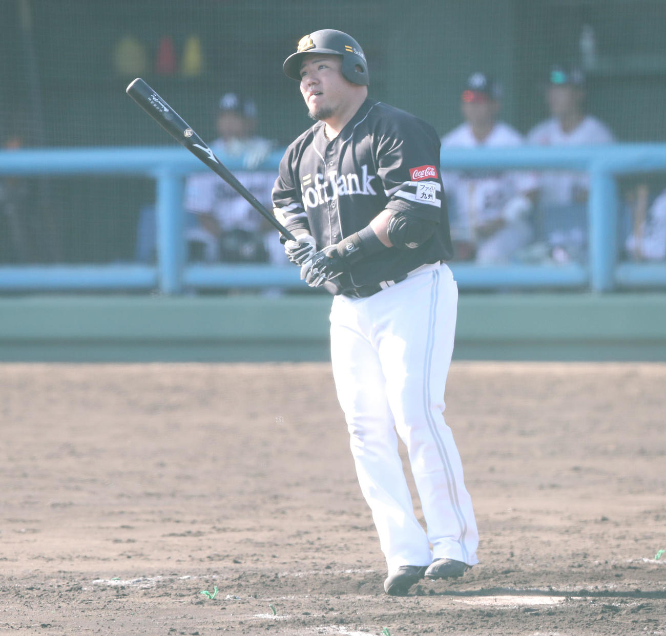 ヤクルト対ソフトバンク　8回表ソフトバンク2死一、二塁、山川は左越えに逆転となる3点本塁打を放つ（撮影・梅根麻紀）