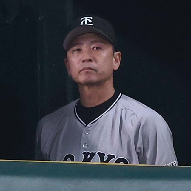 二岡智宏ヘッド兼打撃チーフコーチ（2025年7月）