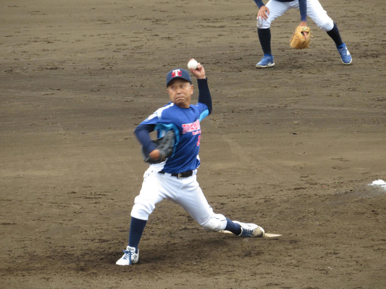 苫小牧シニア倶楽部の先発・森井洋光投手。大会MVPを獲得した（撮影・宮下敬至）